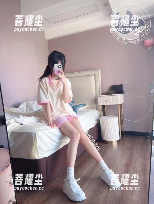 AT鲨的高开叉竞泳，在水中游出cos的清新气息！
