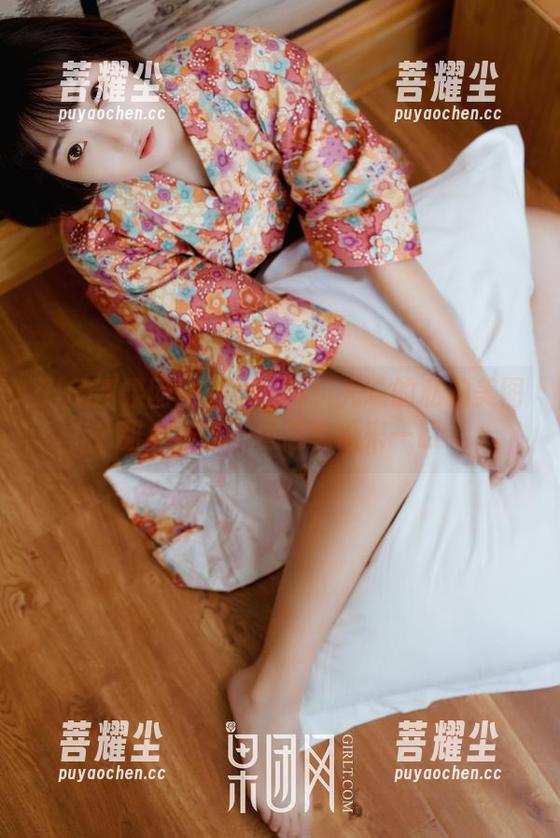 GIRLT果团网 - little贝壳喵的私拍美图，甜到发腻，但总想再来一口。