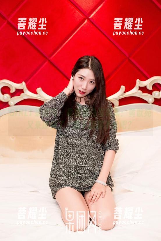 GIRLT果团网 - 最新黑白写真集：黄歆苑又来撩你了，跪下舔屏不怕吧？