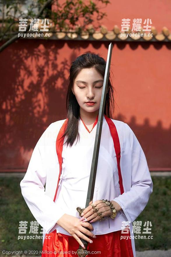 MiiTao蜜桃社 - 图包里的妹妹，想问陌子Mandy是不是对我施了魔法？