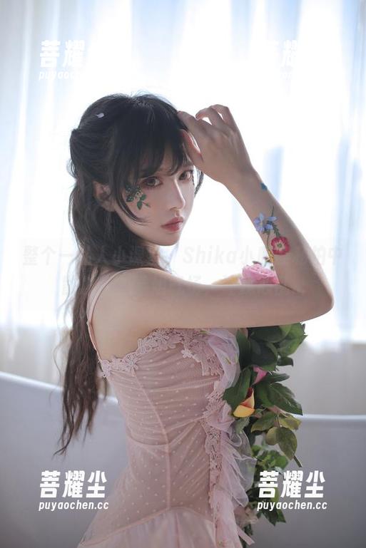 整个一私人小课堂，Shika小鹿鹿私拍中散发出的学姐气场，让我心乱...