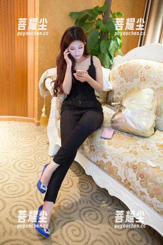 TuiGirl - 从头粉到脚，胡允儿的壁纸合集：来点粉色来撑撑场面！
