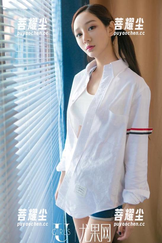 UGirls尤果网-Zora若拉 UGirls尤果网 - 美图首发,Zora若拉的圣诞系列?别具一格,让我又想起了家里那棵尴尬的圣诞树。