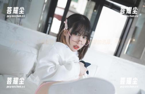 Uhye(이유혜)短裙精选——欧阳娜娜也要嫉妒的选择，不信您试试！