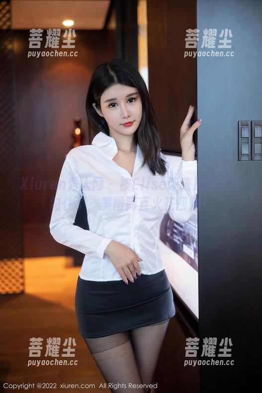 Xiuren秀人网 - 被Elise谭晓彤的毛衣勾住了，美图简直火花四溅！