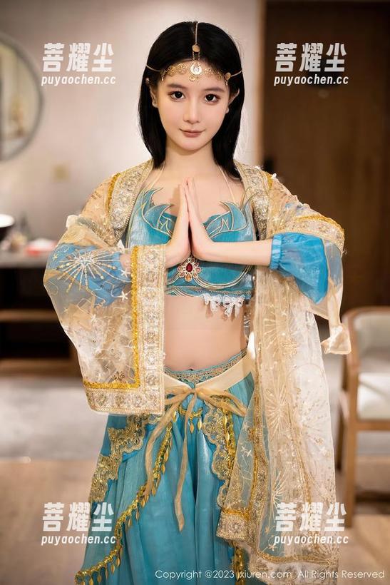 Xiuren秀人网 - 高清图库让你认识真实的薇薇酱，看她的姐姐气场