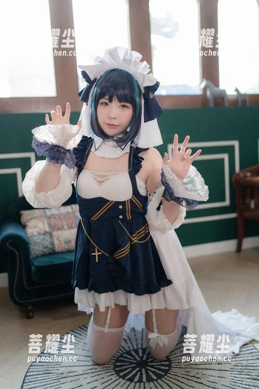 Yuna(윤아)的女仆套图——就当是在家做饭顺便拍个照，人生多美好。