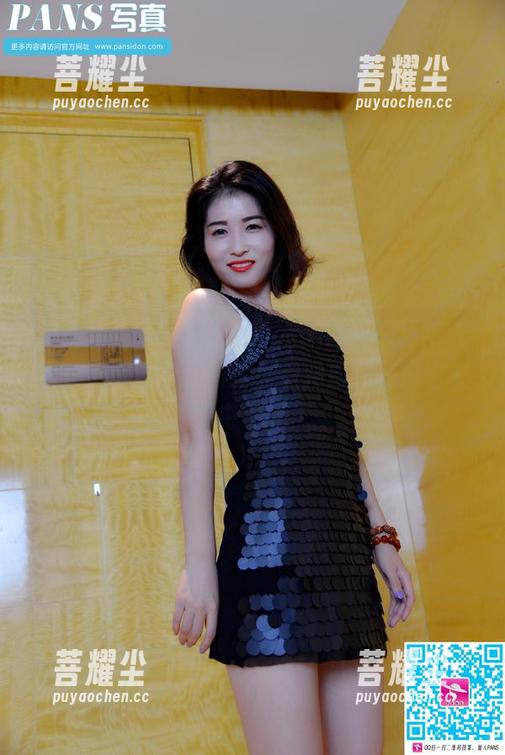 pans-禾禾 pans - 黑白对照,禾禾的那些失落与光辉——精选四张图片,看她如何在黑白交织中游走。