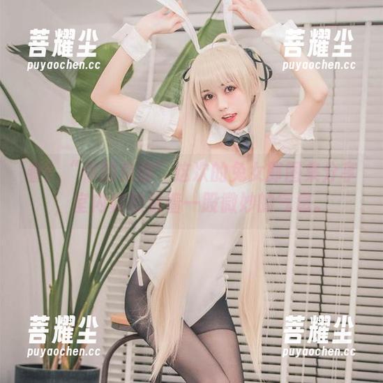 看！“你的负卿”这次的兔女郎图集分享，室内真的透着一股微妙的气息。