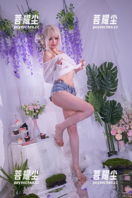 晚间小聚必选：千反田鹿子英梨梨皮衣合集，适合偷偷传给朋友。