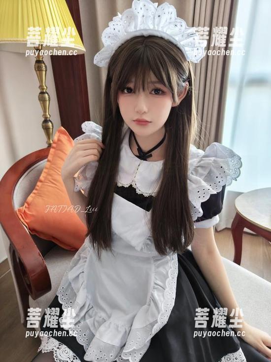发条少女yoki 私拍图集:发条少女yoki与修女的碰撞,思绪万千