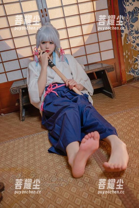 咬人小小兔 你准备好了吗?咬人小小兔的神秘丝袜美图,免费送给你!