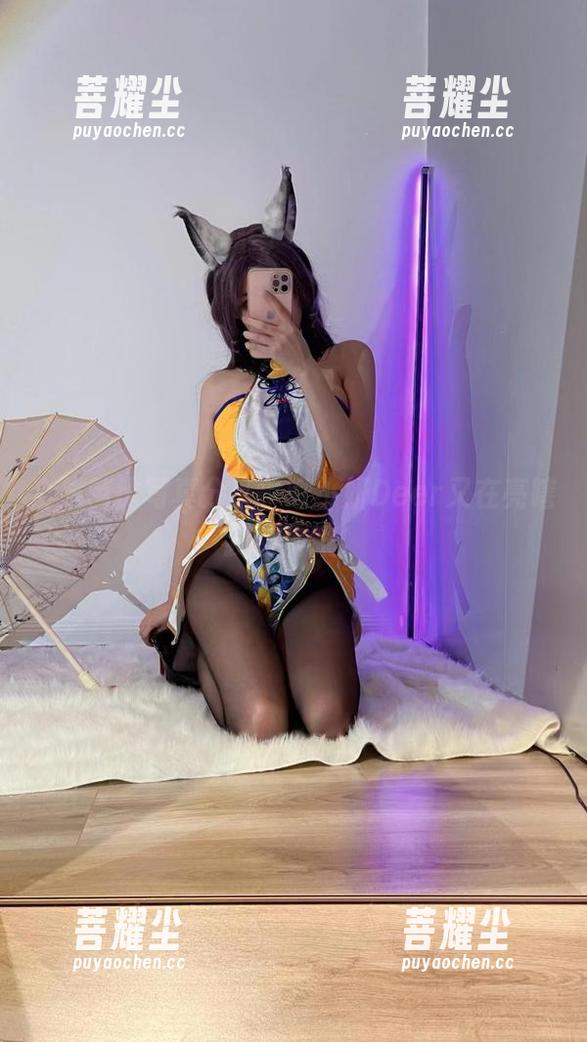 金发芭比写真分享，啾小妍Deer又在亮瞎我的狗眼！