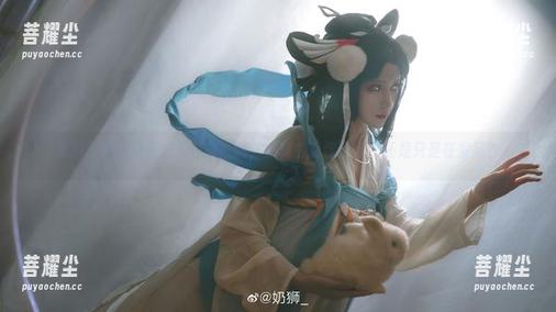 奶狮不咬人的天使写真集：喂，你真的看懂了吗？还是只是在发呆？