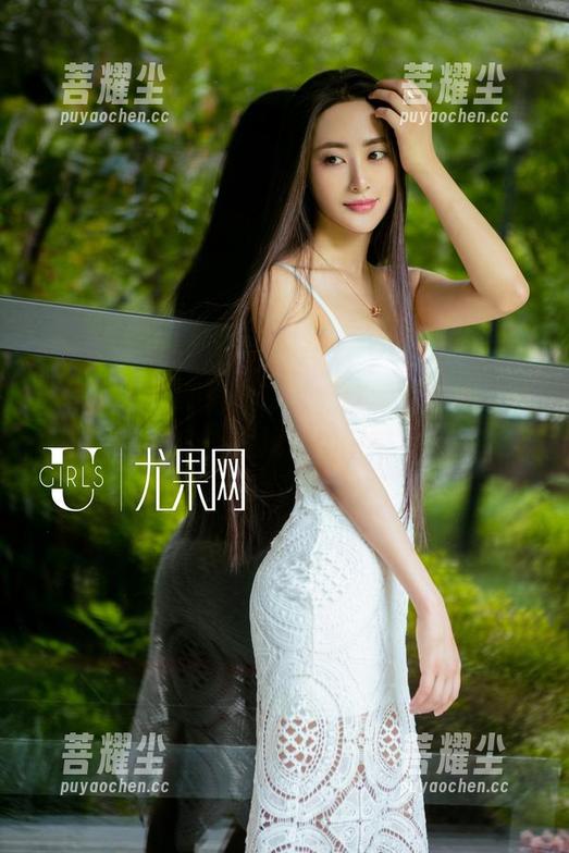 尤果网 - 又见球球，最新红裙照片里，这样的诱惑谁受得了呀？