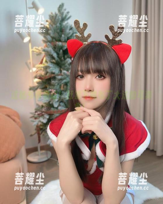 这秘书真有趣！赶紧下载布丁大法的写真集！