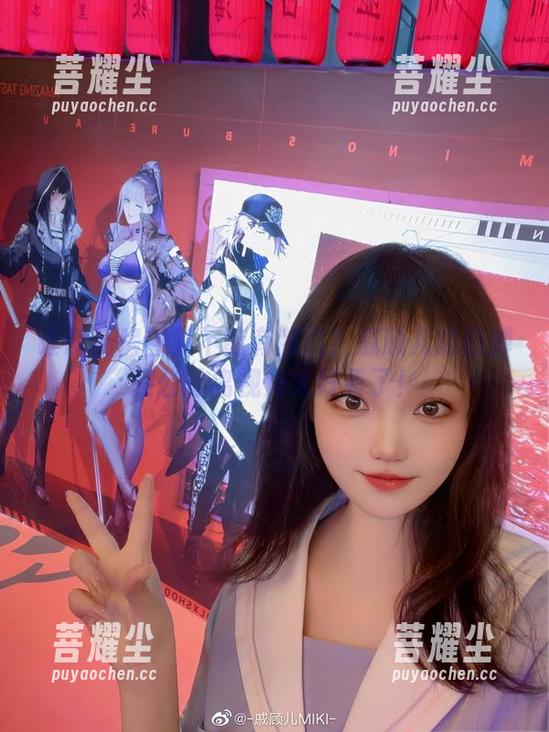 谁说私房图集不能有腹肌？戚顾儿的貂蝉和公孙离视角太好看了！