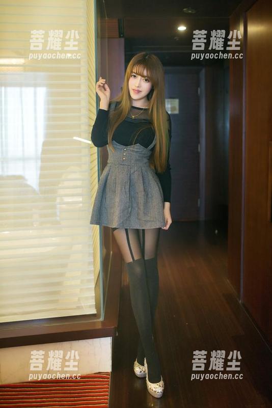 推女郎 - 陆瓷校服写真：穿越校园，恍若回到十六岁的日子。
