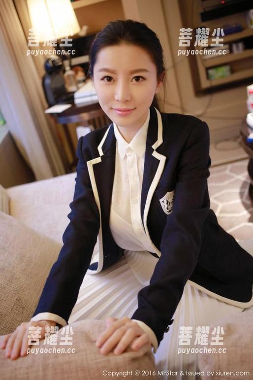 模范学院 - 柳侑绮Sevenbaby黑色图包，下载过后你会发现黑色也可以很温柔。