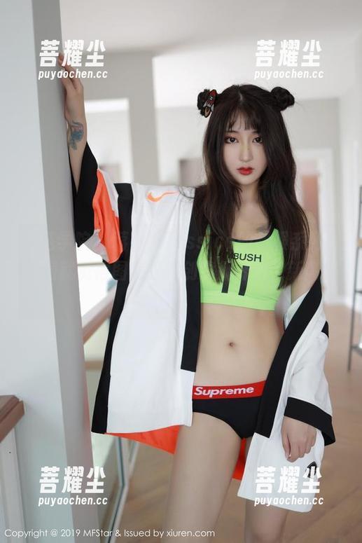 模范学院 - 蒋小静Jessica的制服系列，看着就觉得图库里的创意飙升到了新高度！