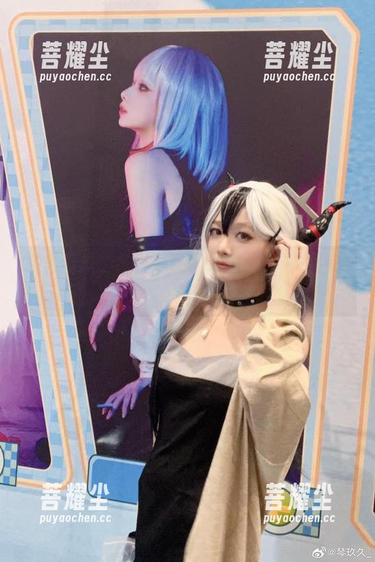 清青琴玖，窗外落霞的原图，梦游在色调里