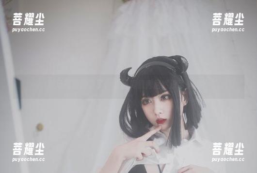 双马尾套图来了，清颜真德秀居然没带头饰？