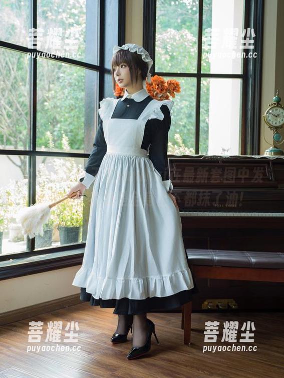 又是什么让玉汇yuuhui在最新套图中发光发亮？我想是全身上下都抹了油！