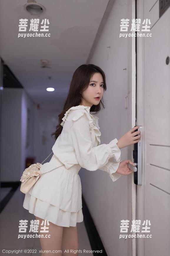 秀人网 - 是Nancy小姿穿连体衣太迷人，还是我眼花？原图尽在其中，下载教你如何看！