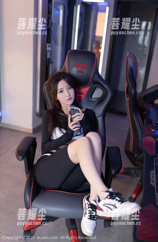 秀人网-兜豆靓Youlina 秀人网 - 走心的兜豆靓Youlina黑丝写真合集,挑逗你的想象与眼球!