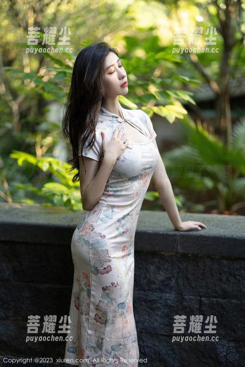 秀人网 - 图片中的小尤奈跑出限界了，网袜的魅力到底有多强？