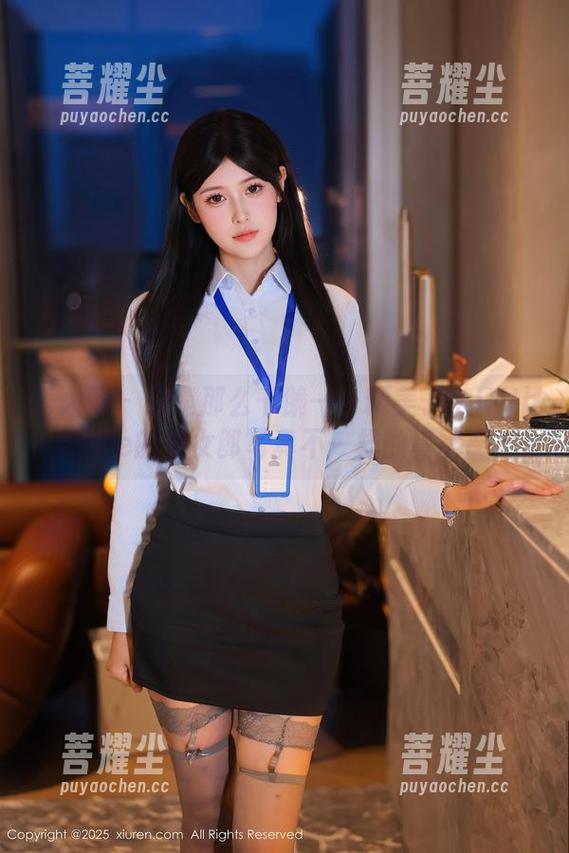秀人网 - 总是那么干脆——糯美子MINIbabe的兔女郎写真不一样的真实感