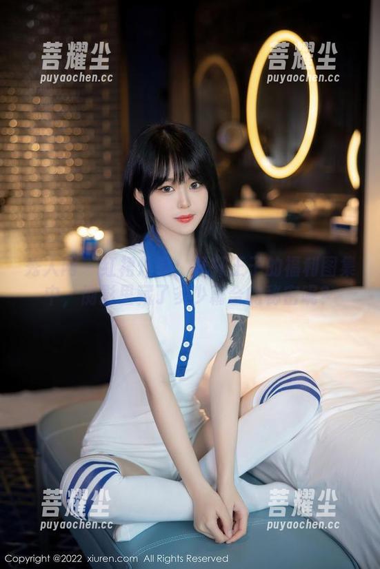 秀人网 - 红裙炸裂：轩轩王子的福利图集中，倒影里藏了多少藕合的秘密呢？