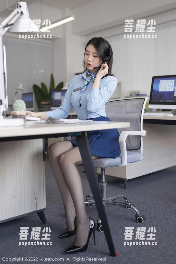 秀人网 - 你见过如此专业又俏皮的厨娘吗？软软酱美图前排请坐