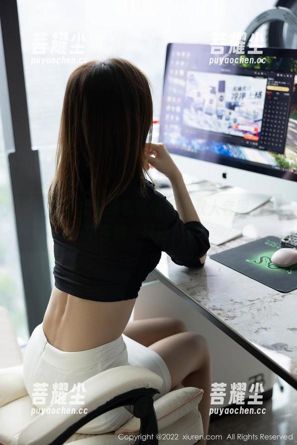 秀人网 - 单身狗看陈怡曼的双人套图，心中各种“喵喵”声。