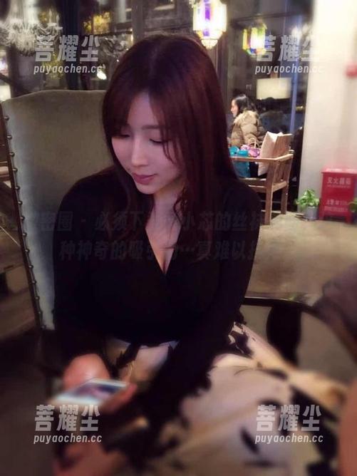 童小芯 微密圈 - 必须下载童小芯的丝袜美图,这种神奇的吸引力…真难以抗拒。