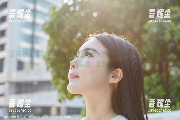 蜜桃社-木奈奈 蜜桃社 - 用木奈奈的白丝原图说明一件事情:真正的气质可以在任何时候绽放,分享给你~