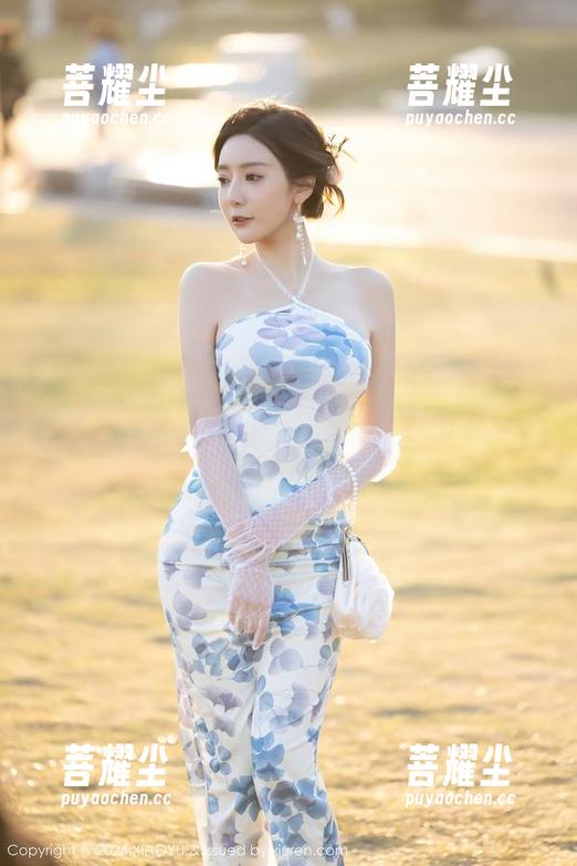 语画界-乔漫妮mina 语画界 - 乔漫妮mina的蕾丝写真,不知道我们是不是应该为它申请个专利,要是有痛点意外的话可不好玩哦!