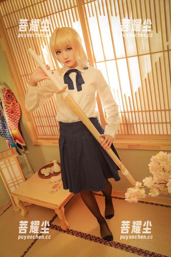 免费写真拍出来的赛车服，这个泡泡就是逊啦的选择太大胆了吧！