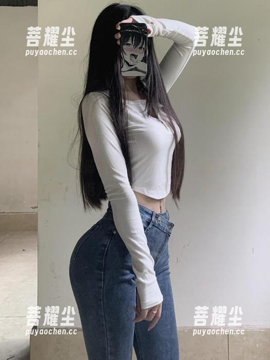 微密圈 - 看陈佩奇的最新图包，你不觉得她的御姐范儿快成了一种艺术了嘛？