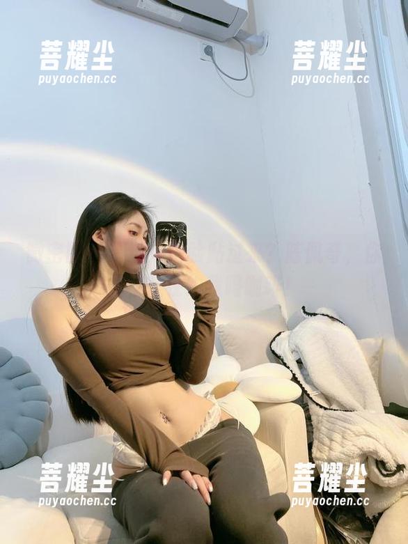 微密圈 - 精选：把脸贴过来？陈佩奇，你是不是在约我喝咖啡！