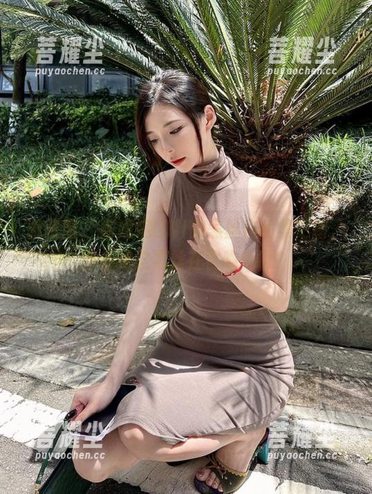 微密圈 - 陈妮妮UNI的黑丝作品集更新，咋感觉这黑丝在召唤我啊？